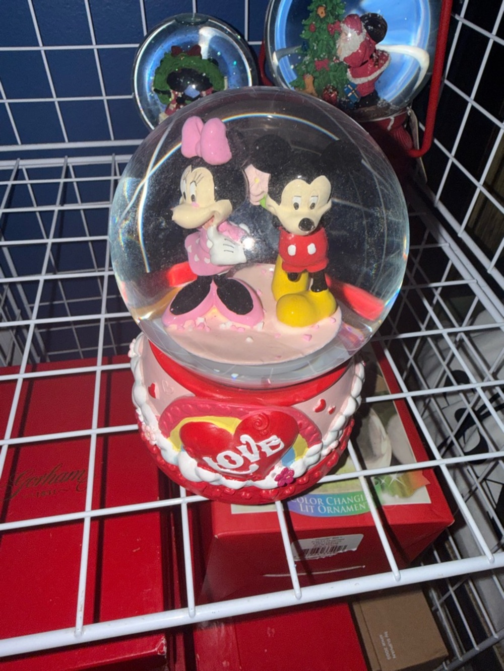 Disney Mickey and Minnie Love Snow Globe – Pink, Red, Yellow